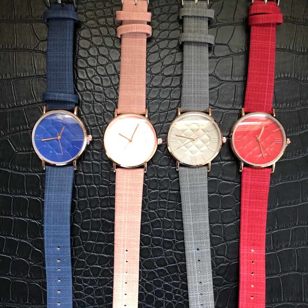 Roman numeral fashion wristwatches
